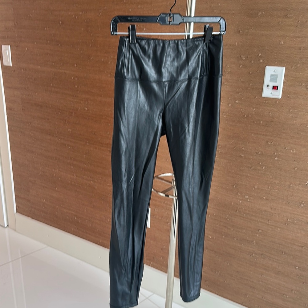 Wilfred leather pants